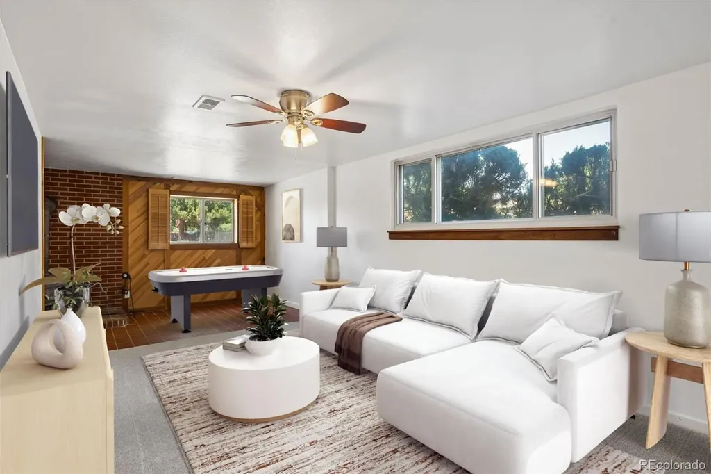 13473 Fitzsimons Way Aurora CO 80011