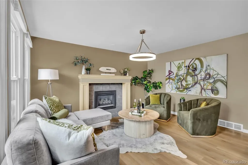 493 E 16th Avenue Longmont CO 80504