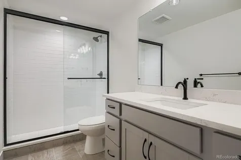 8925 S Riviera Way Aurora CO 80016
