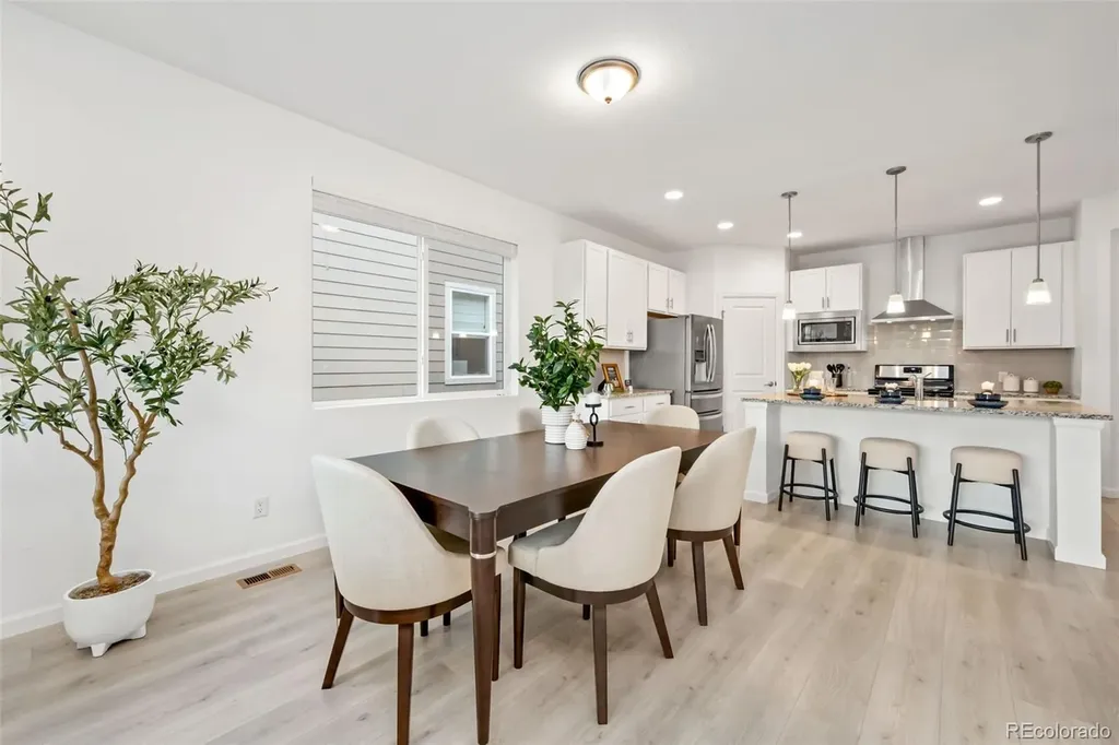413 Overbrook Lane Longmont CO 80504