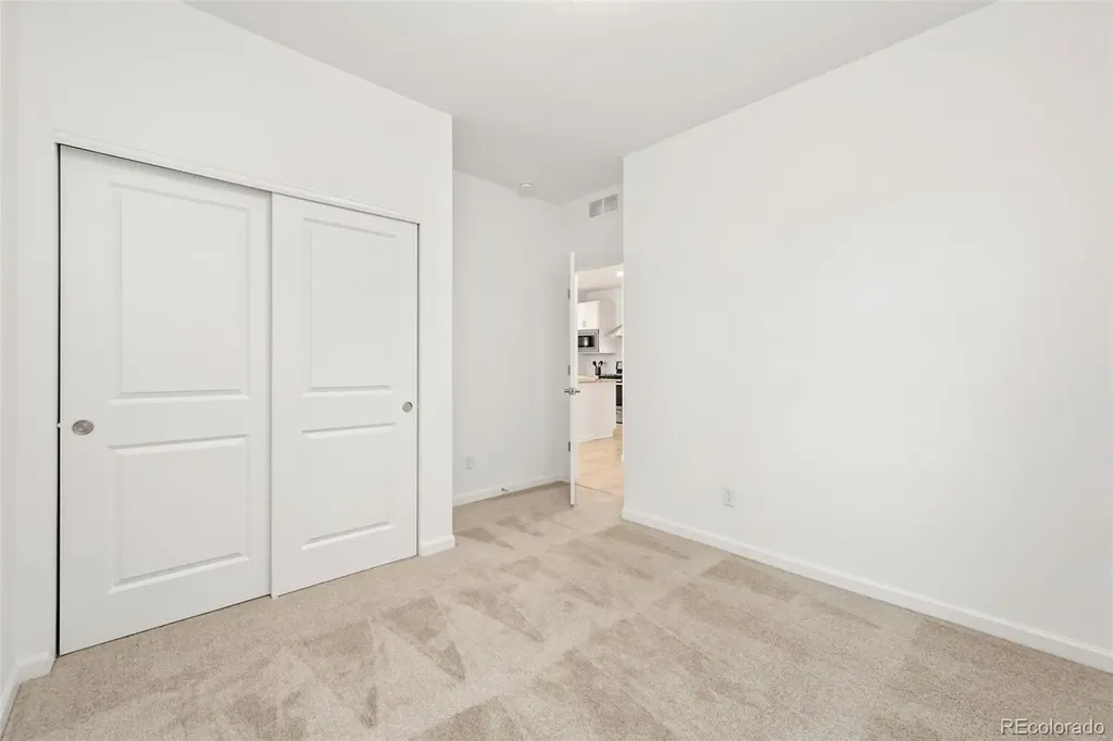 413 Overbrook Lane Longmont CO 80504