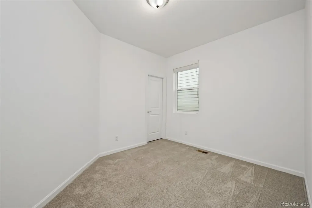 413 Overbrook Lane Longmont CO 80504