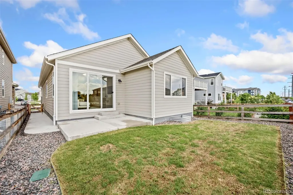 413 Overbrook Lane Longmont CO 80504