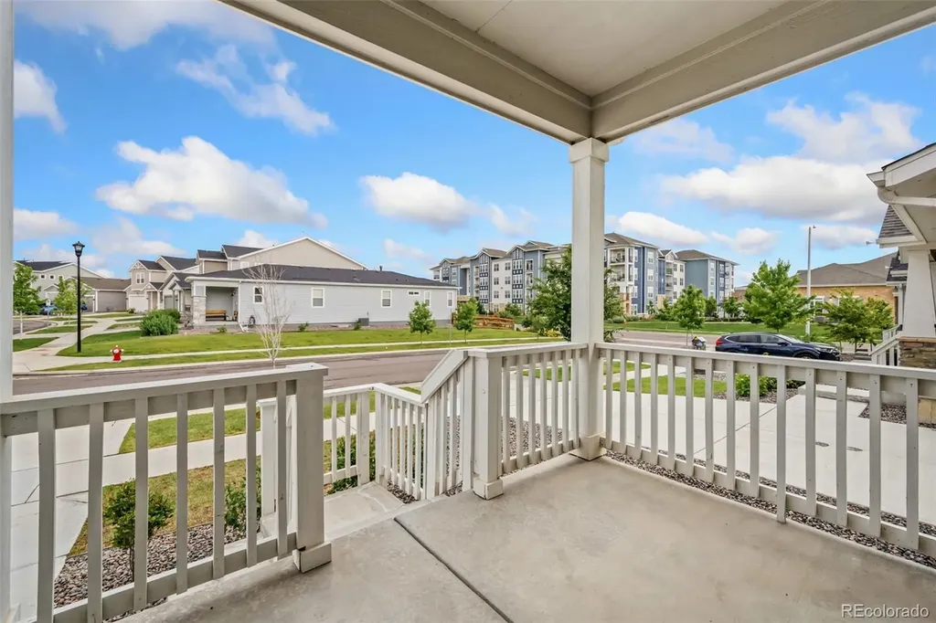 413 Overbrook Lane Longmont CO 80504