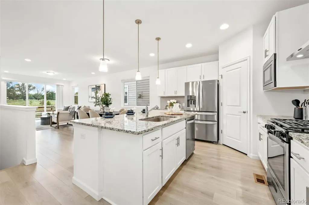 413 Overbrook Lane Longmont CO 80504