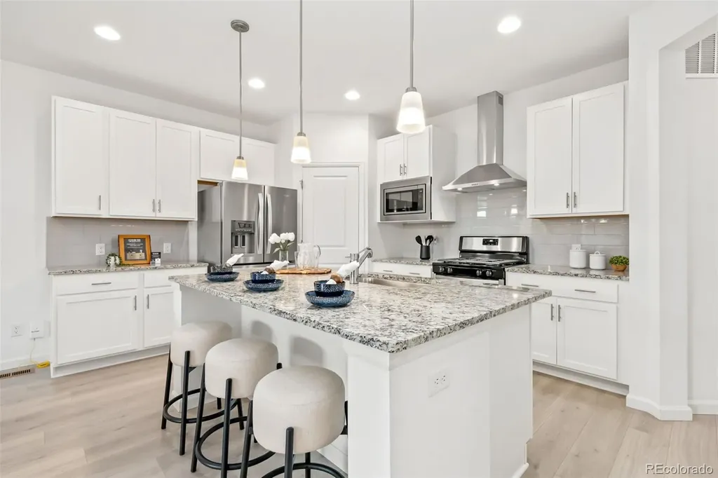 413 Overbrook Lane Longmont CO 80504