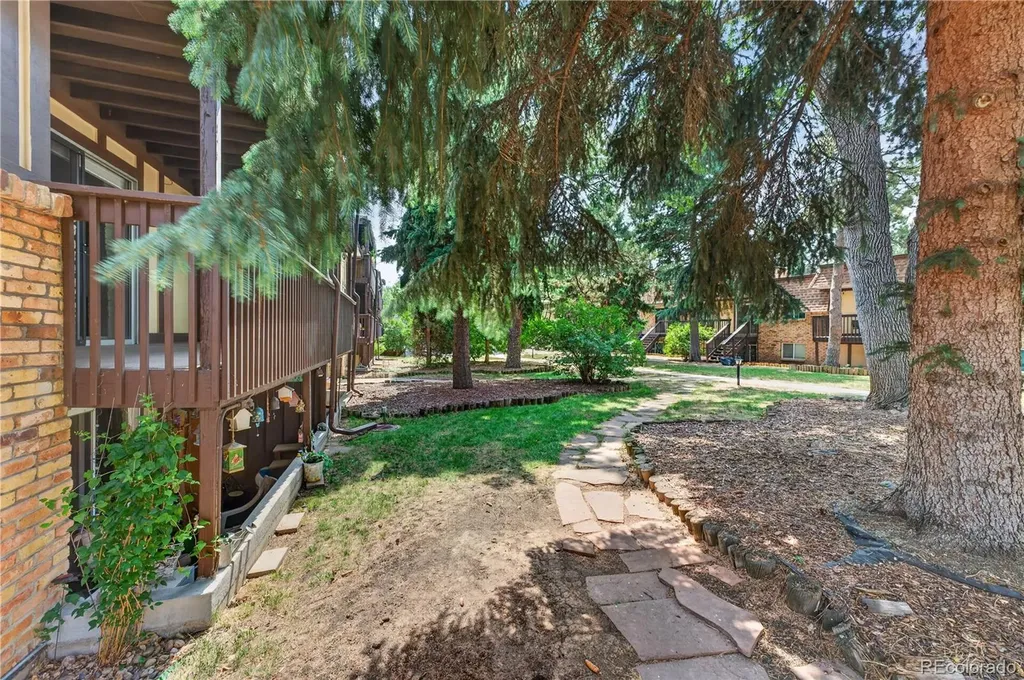 1390 Everett Court Lakewood CO 80215