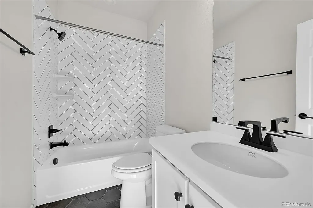 5319 Spalding Place Longmont CO 80504