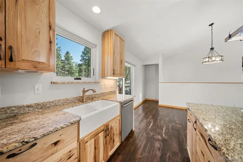 2775 Pathfinder Road Florissant CO 80816