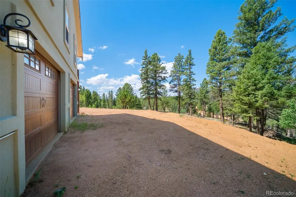 2775 Pathfinder Road Florissant CO 80816