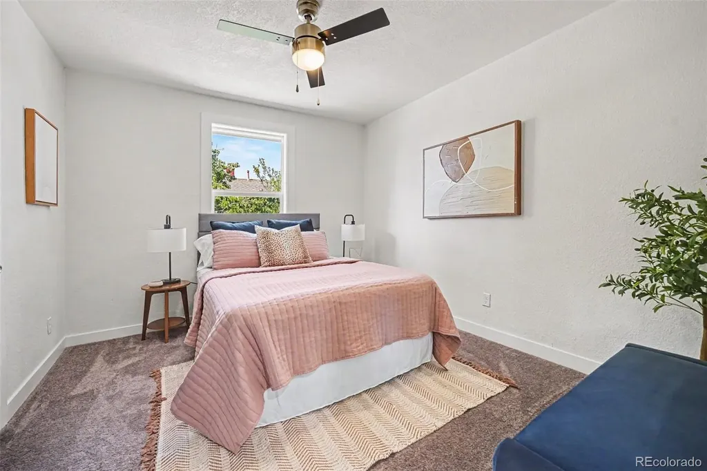 1926 Hanover Street Aurora CO 80010