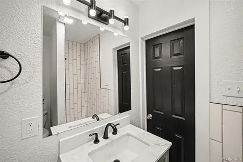1926 Hanover Street Aurora CO 80010