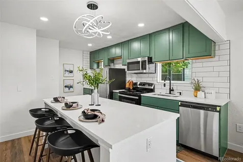 1926 Hanover Street Aurora CO 80010