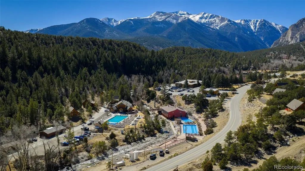 16695 County Road 162 Nathrop CO 81236