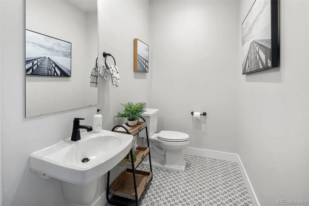 888 S Valentia Street Denver CO 80247