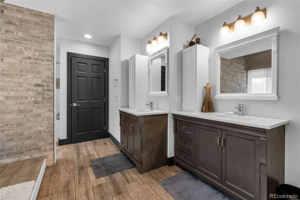 7630 S Dunkirk Street Centennial CO 80016