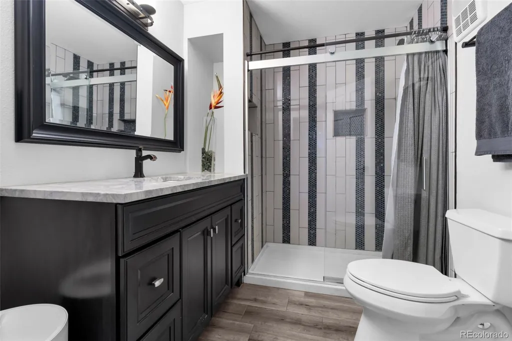 7630 S Dunkirk Street Centennial CO 80016