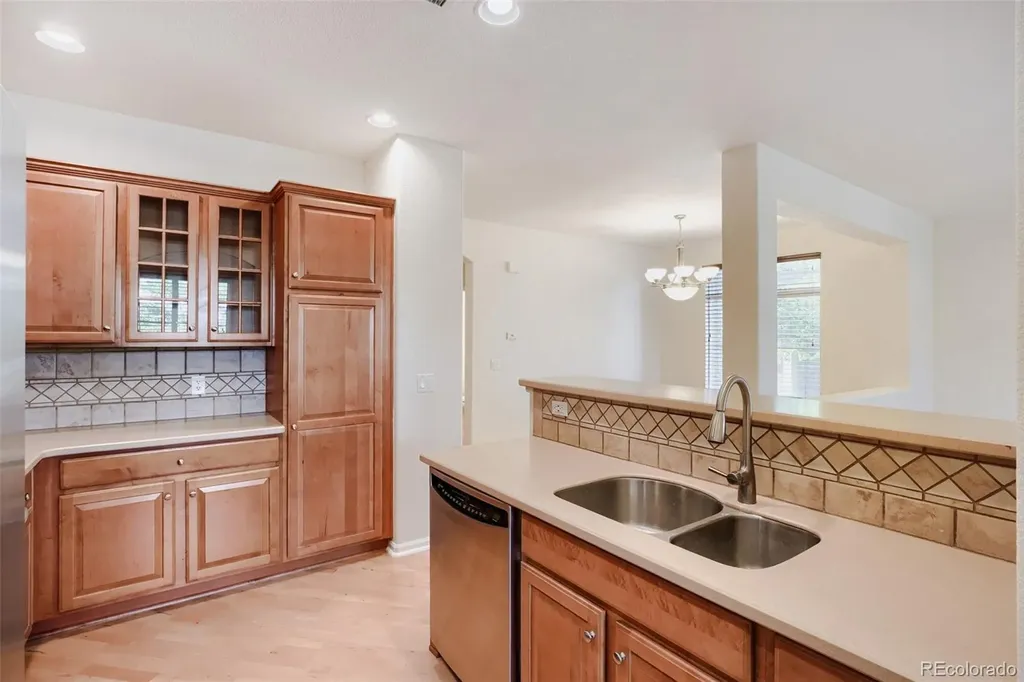609 W Burgundy Street Littleton CO 80129