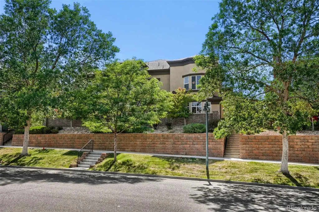 609 W Burgundy Street Littleton CO 80129
