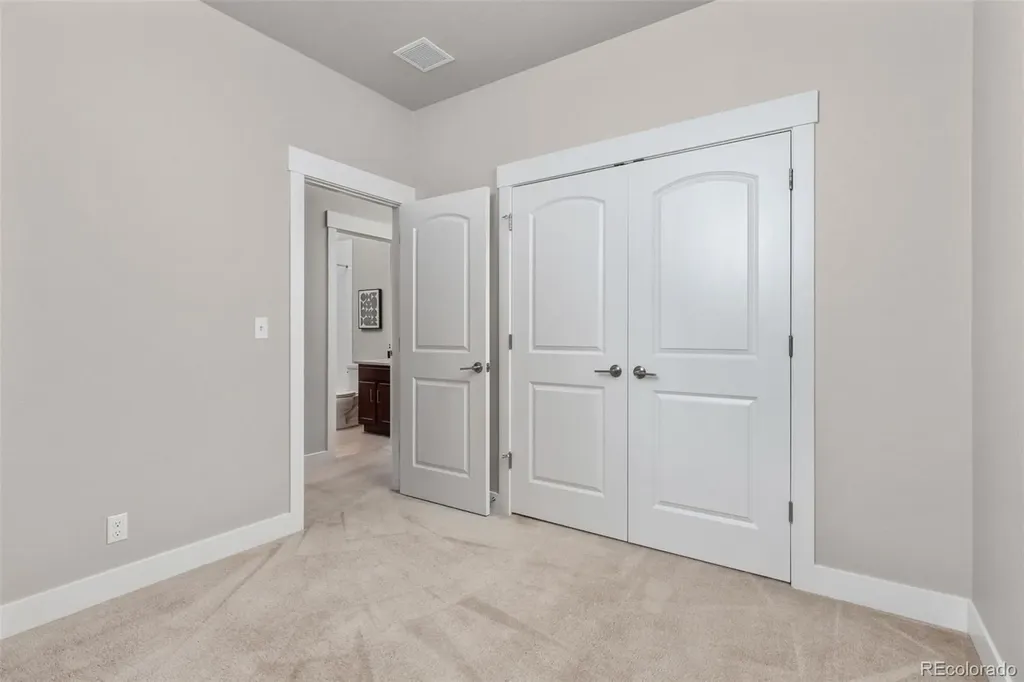 10080 E 59th Drive Denver CO 80238