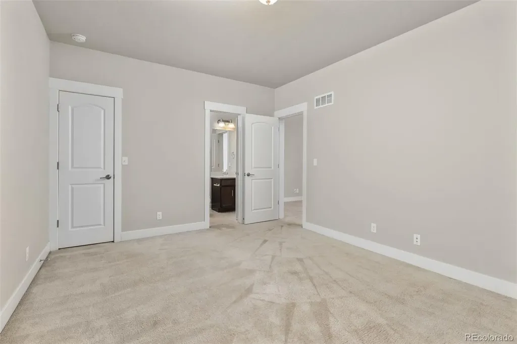 10080 E 59th Drive Denver CO 80238