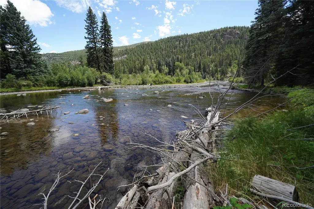 637 River Run Drive Antonito CO 81120
