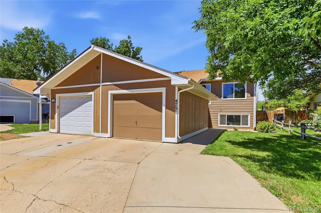 4751 S Clay Court Englewood CO 80110