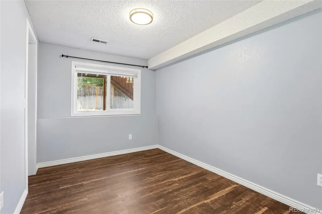 4751 S Clay Court Englewood CO 80110