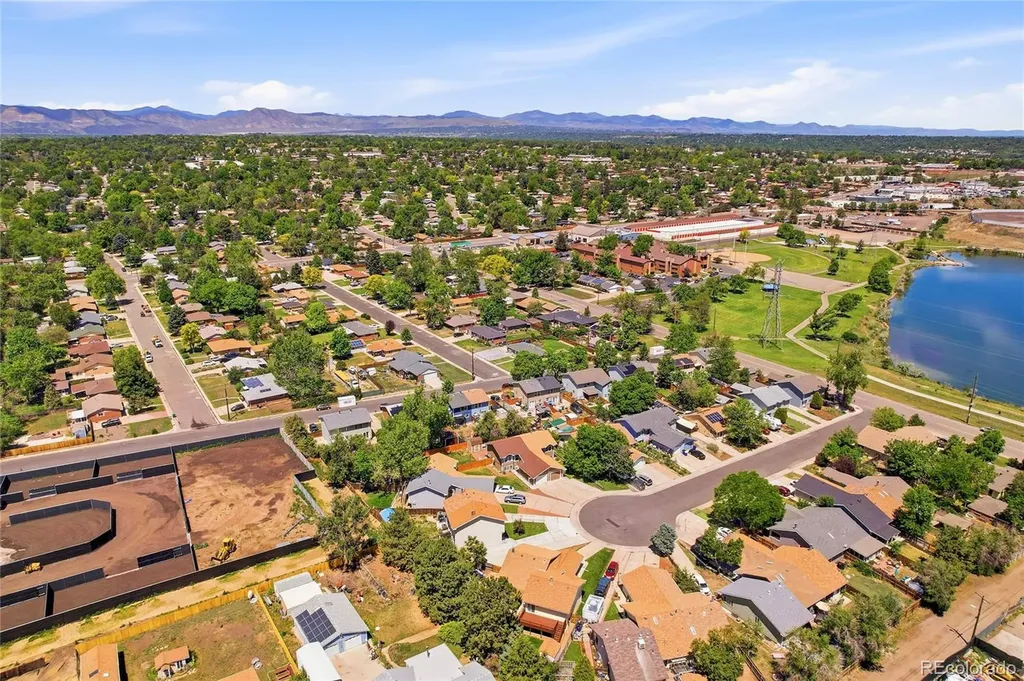 4751 S Clay Court Englewood CO 80110