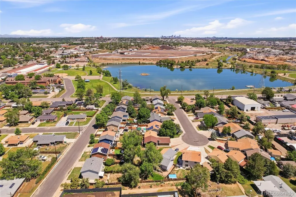 4751 S Clay Court Englewood CO 80110