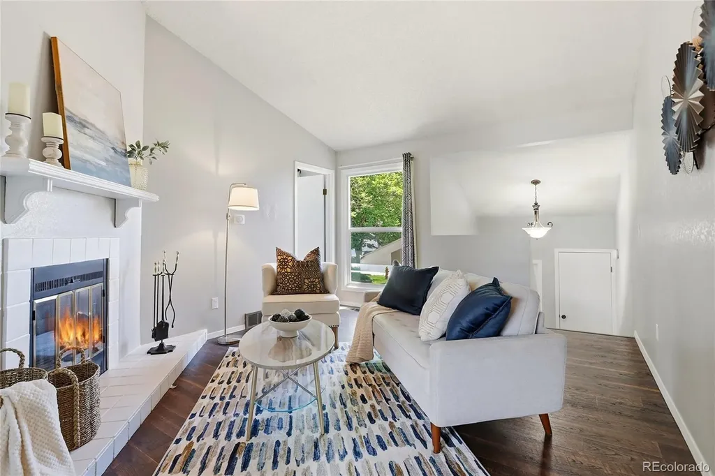 4751 S Clay Court Englewood CO 80110