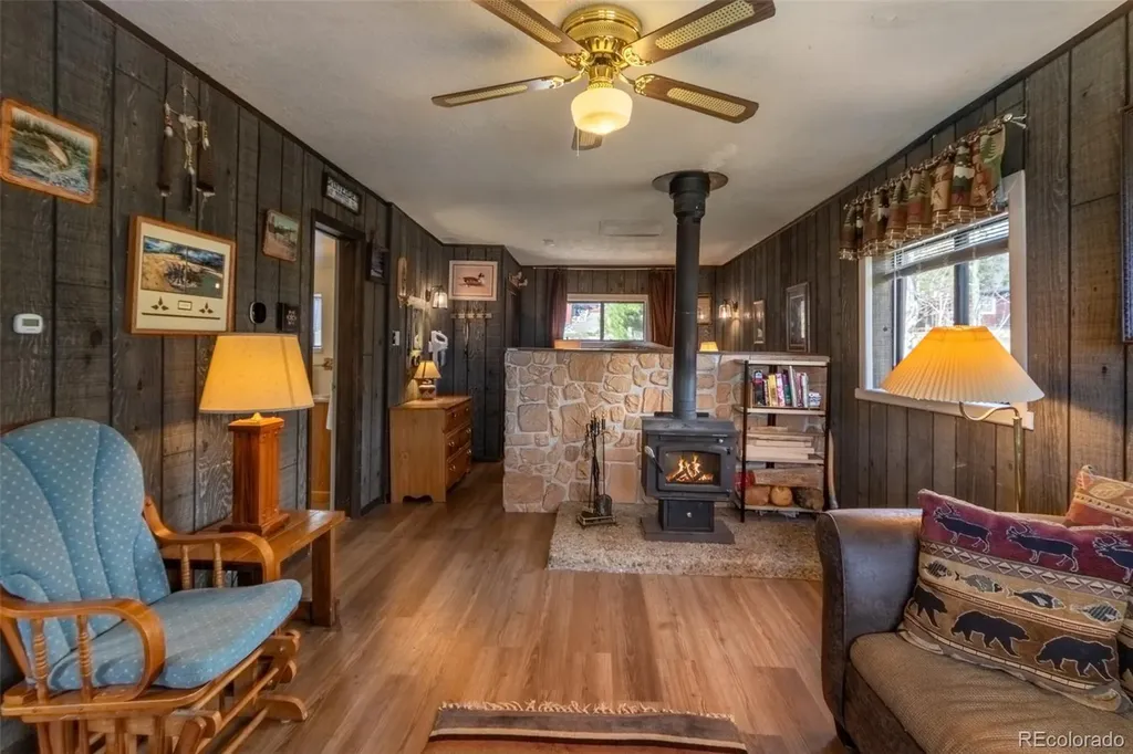 1112 Mountain Avenue Grand Lake CO 80447