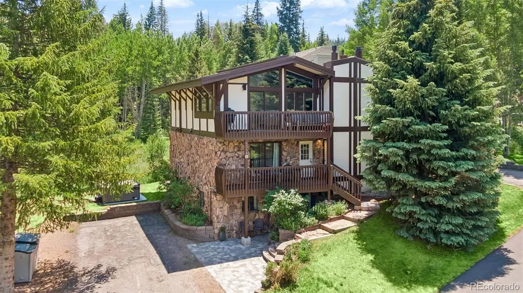 5064 Black Gore Drive Vail CO 81657
