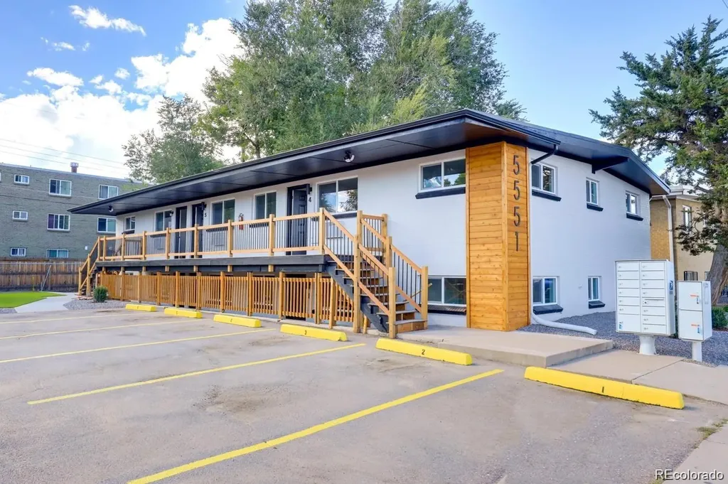 5551 S Delaware Street Littleton CO 80120