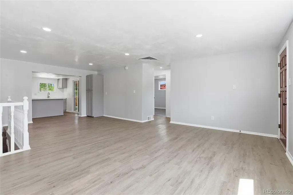 2605 W Gunnison Drive Denver CO 80219