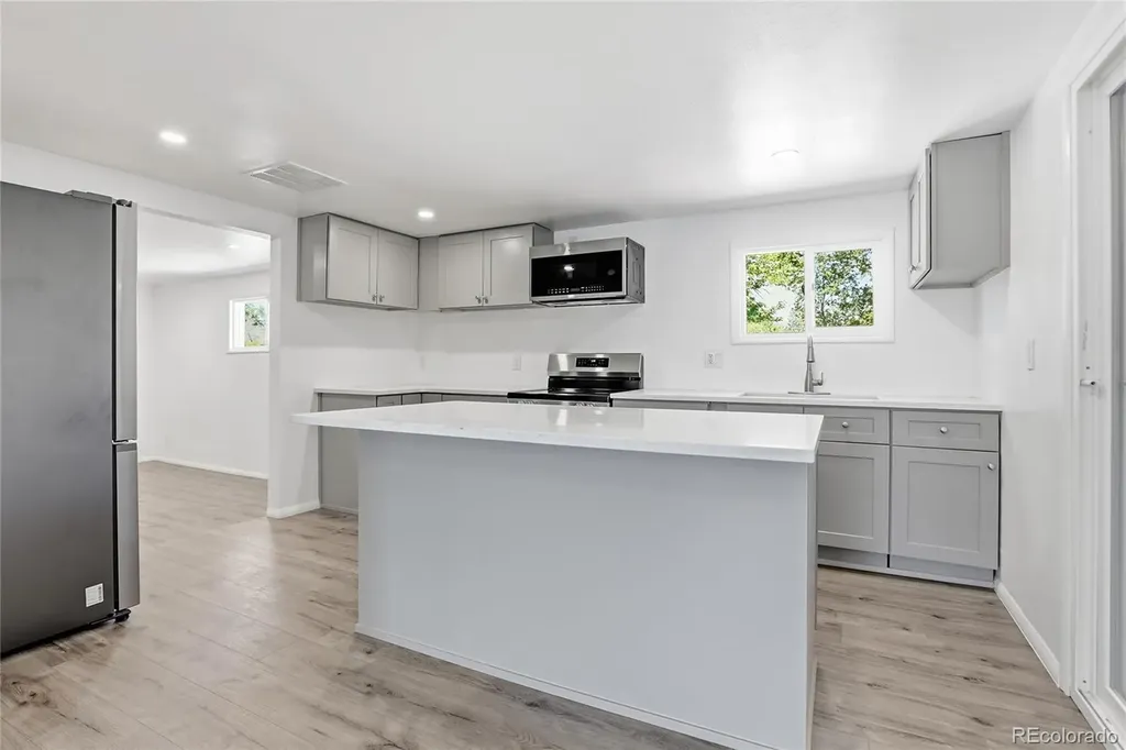 2605 W Gunnison Drive Denver CO 80219