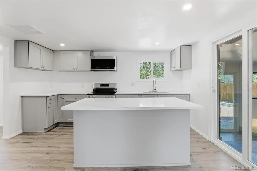 2605 W Gunnison Drive Denver CO 80219