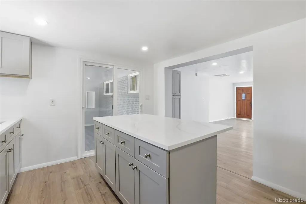 2605 W Gunnison Drive Denver CO 80219