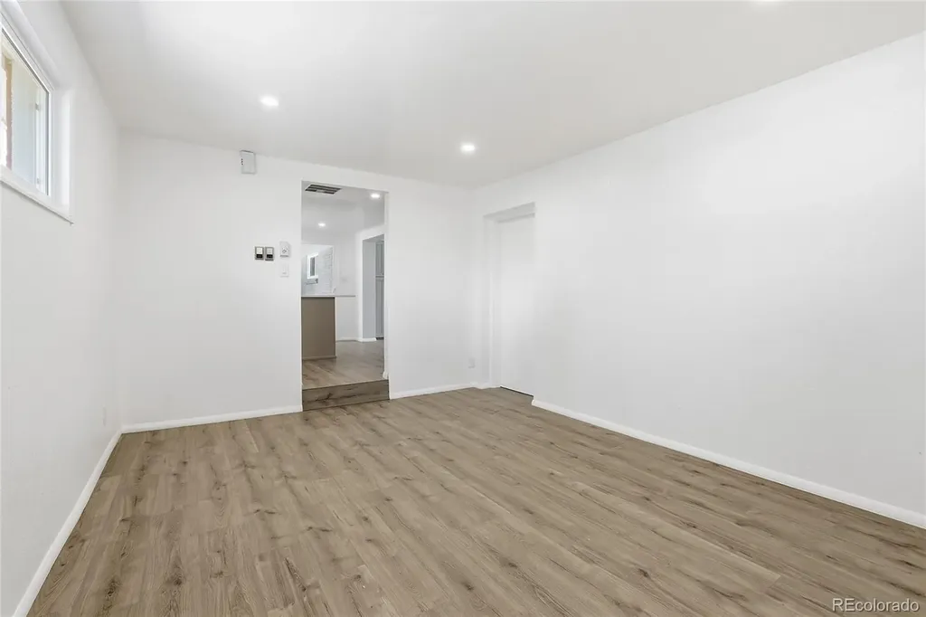 2605 W Gunnison Drive Denver CO 80219