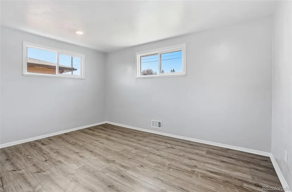 2605 W Gunnison Drive Denver CO 80219