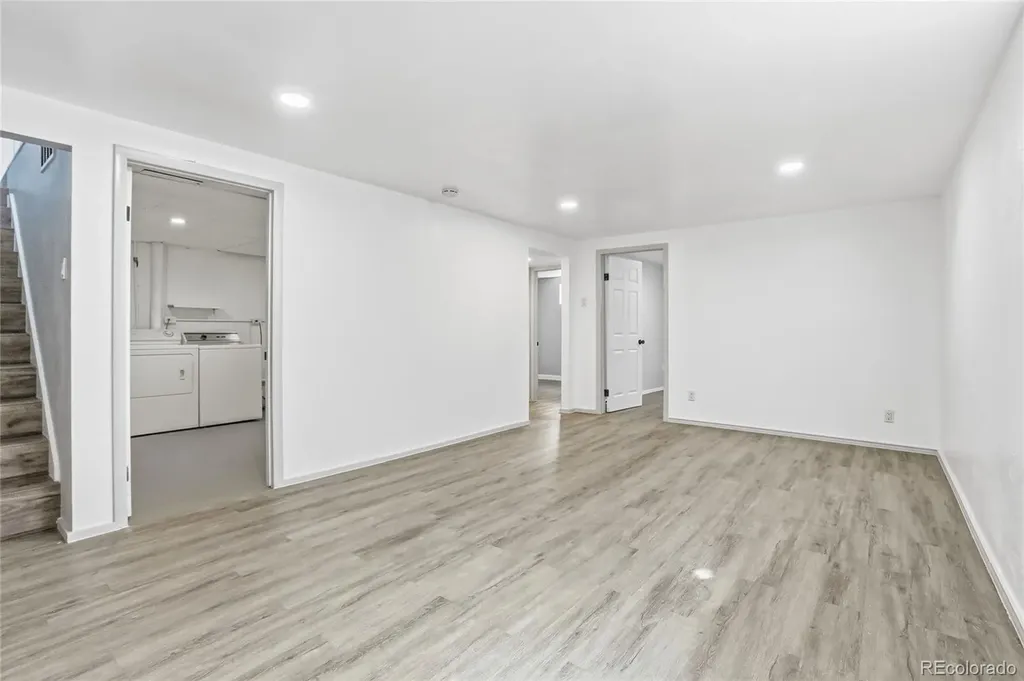 2605 W Gunnison Drive Denver CO 80219
