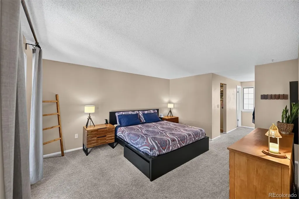 4052 S Argonne Way Aurora CO 80013