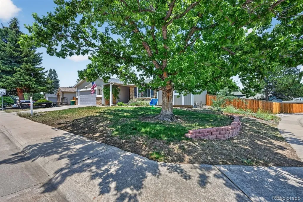 4052 S Argonne Way Aurora CO 80013
