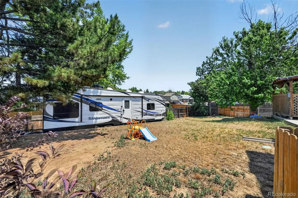 4052 S Argonne Way Aurora CO 80013