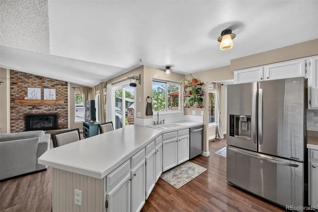 4052 S Argonne Way Aurora CO 80013