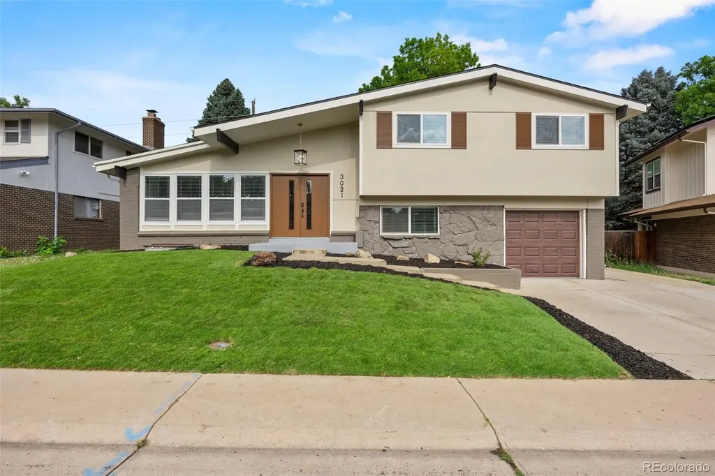 3021 S Valentia Street Denver CO 80231