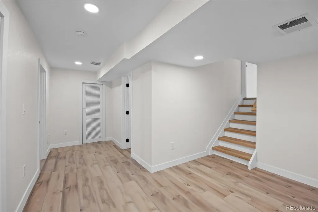 3021 S Valentia Street Denver CO 80231