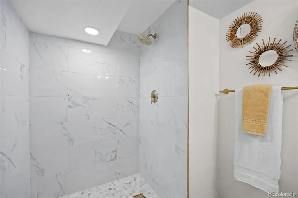 3021 S Valentia Street Denver CO 80231