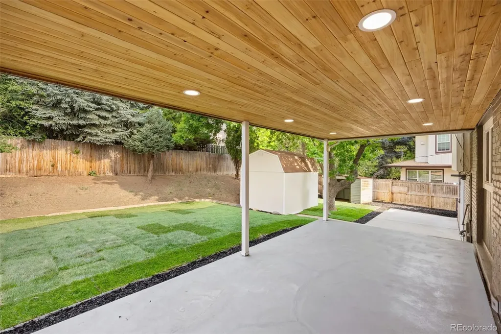 3021 S Valentia Street Denver CO 80231