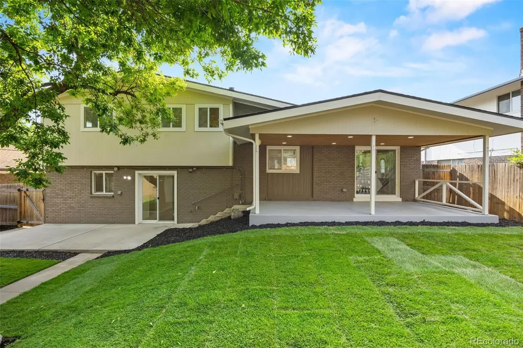 3021 S Valentia Street Denver CO 80231